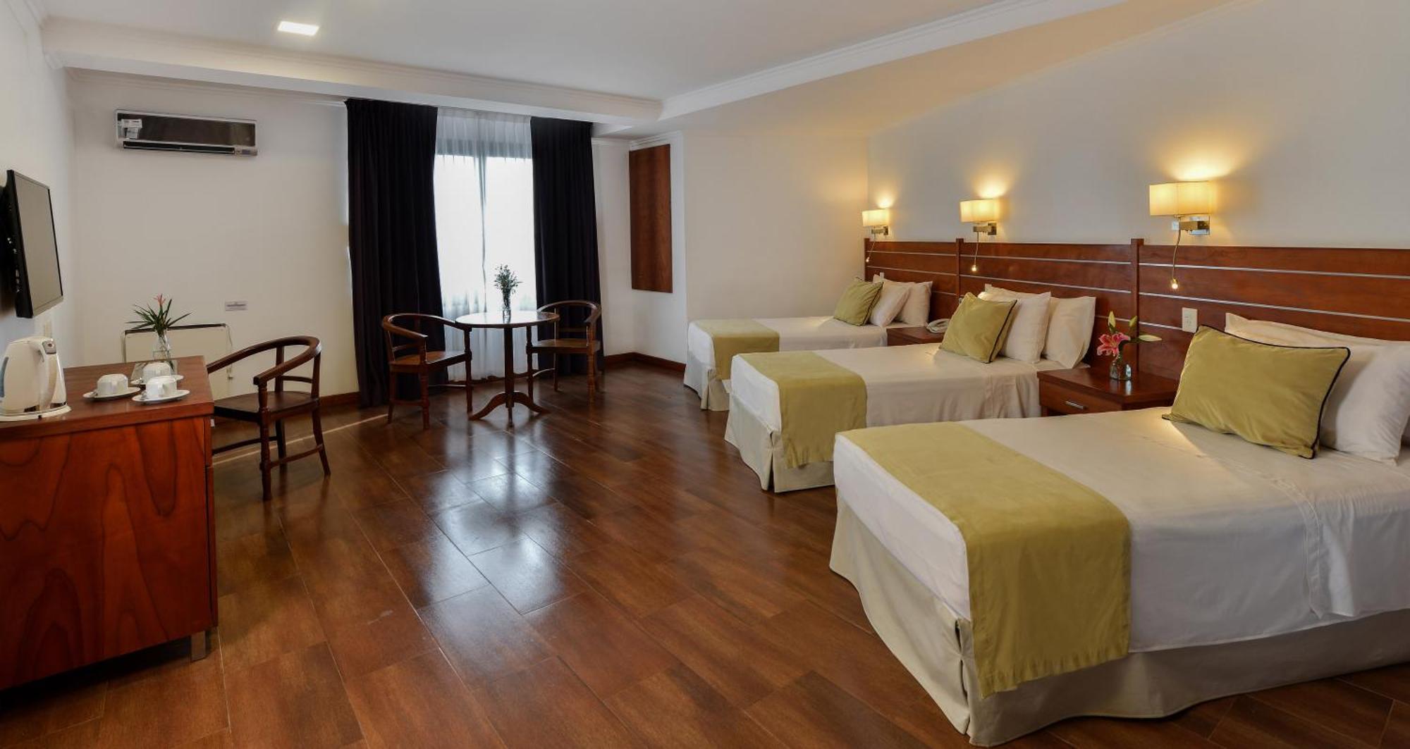 Hotel Saint George Πουέρτο Ιγκουασού Εξωτερικό φωτογραφία