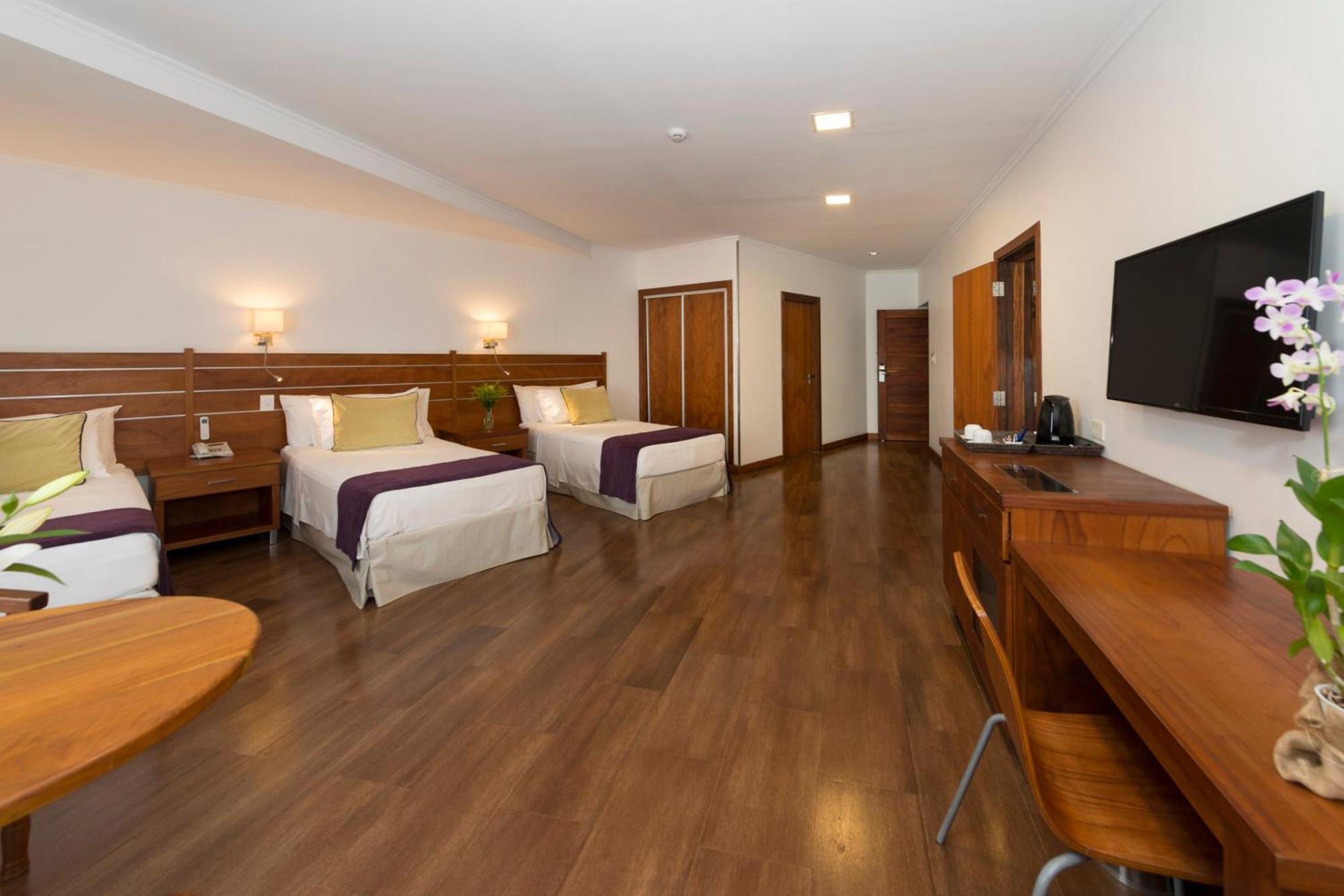 Hotel Saint George Πουέρτο Ιγκουασού Εξωτερικό φωτογραφία