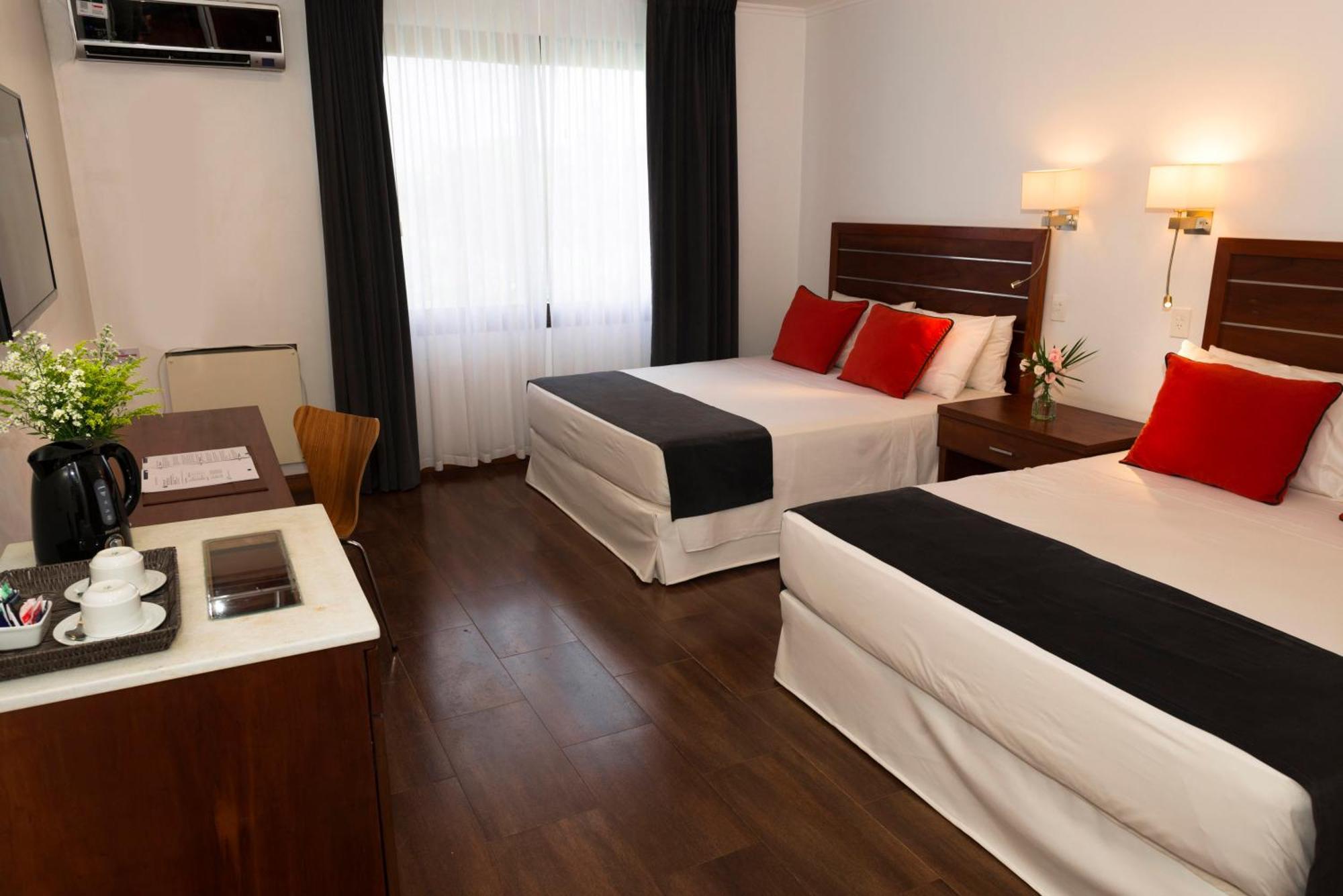 Hotel Saint George Πουέρτο Ιγκουασού Εξωτερικό φωτογραφία