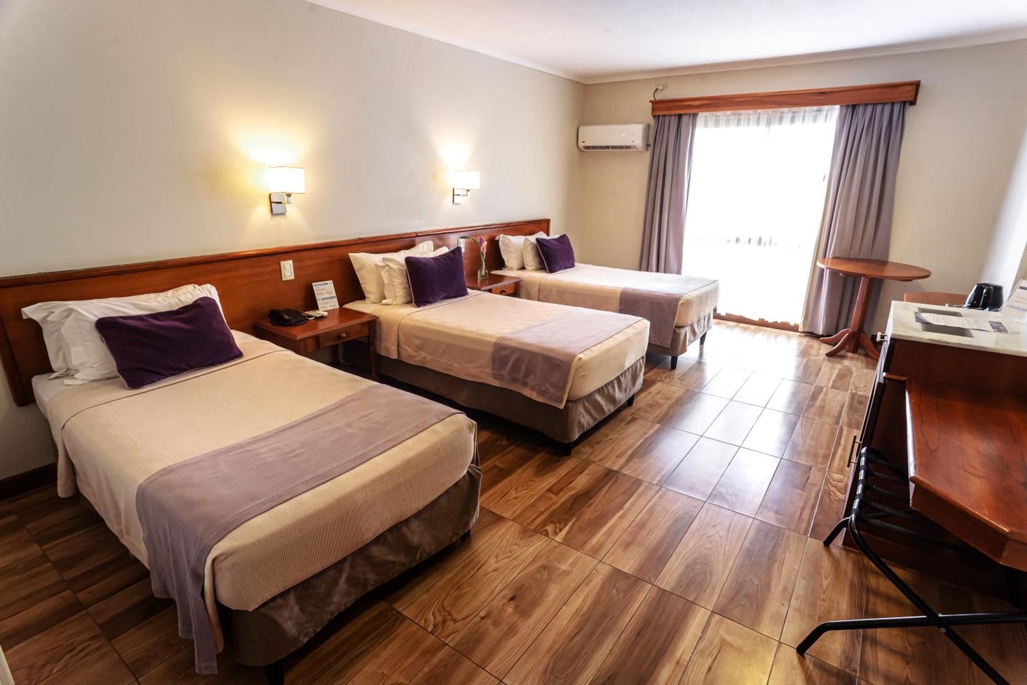 Hotel Saint George Πουέρτο Ιγκουασού Εξωτερικό φωτογραφία