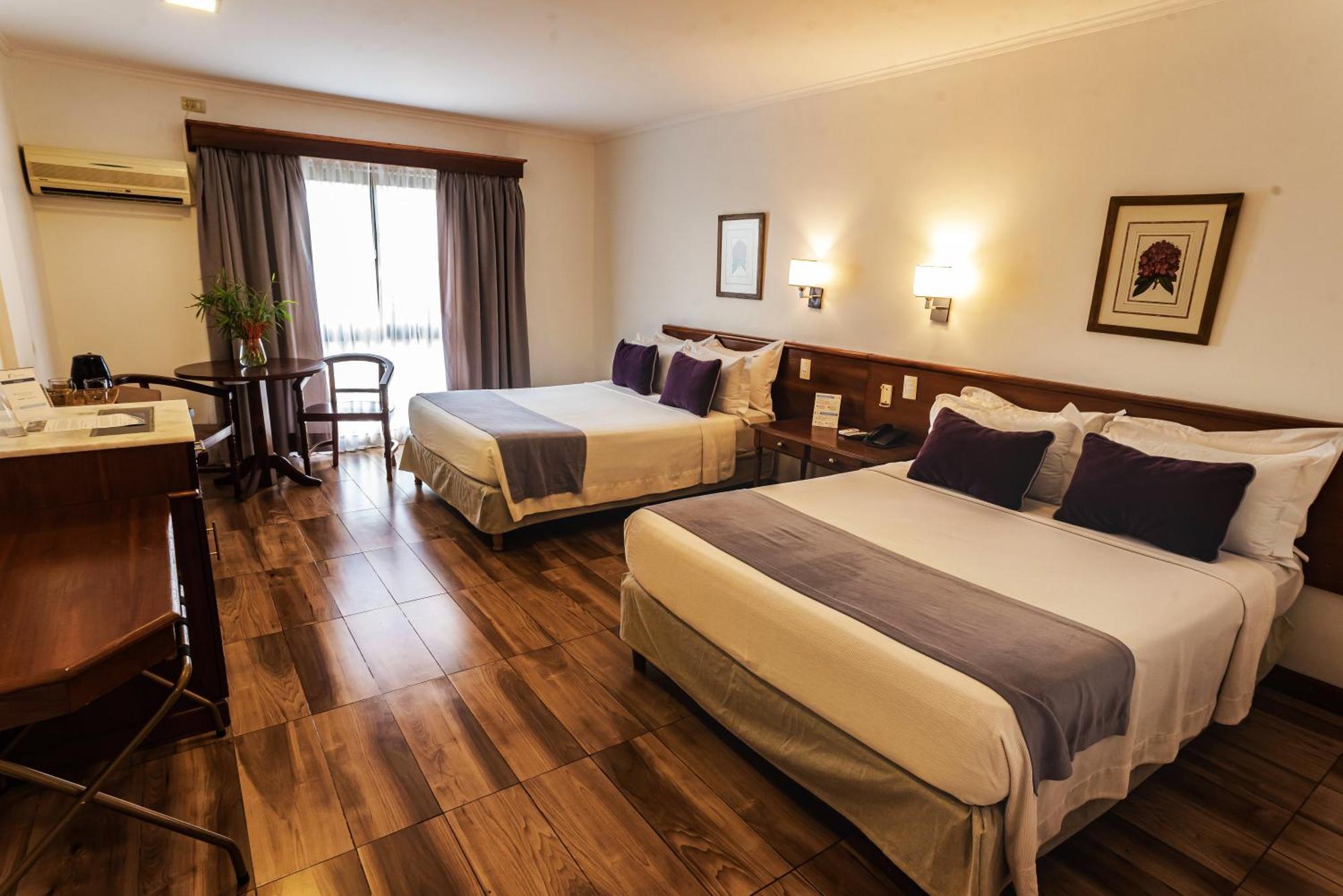 Hotel Saint George Πουέρτο Ιγκουασού Εξωτερικό φωτογραφία