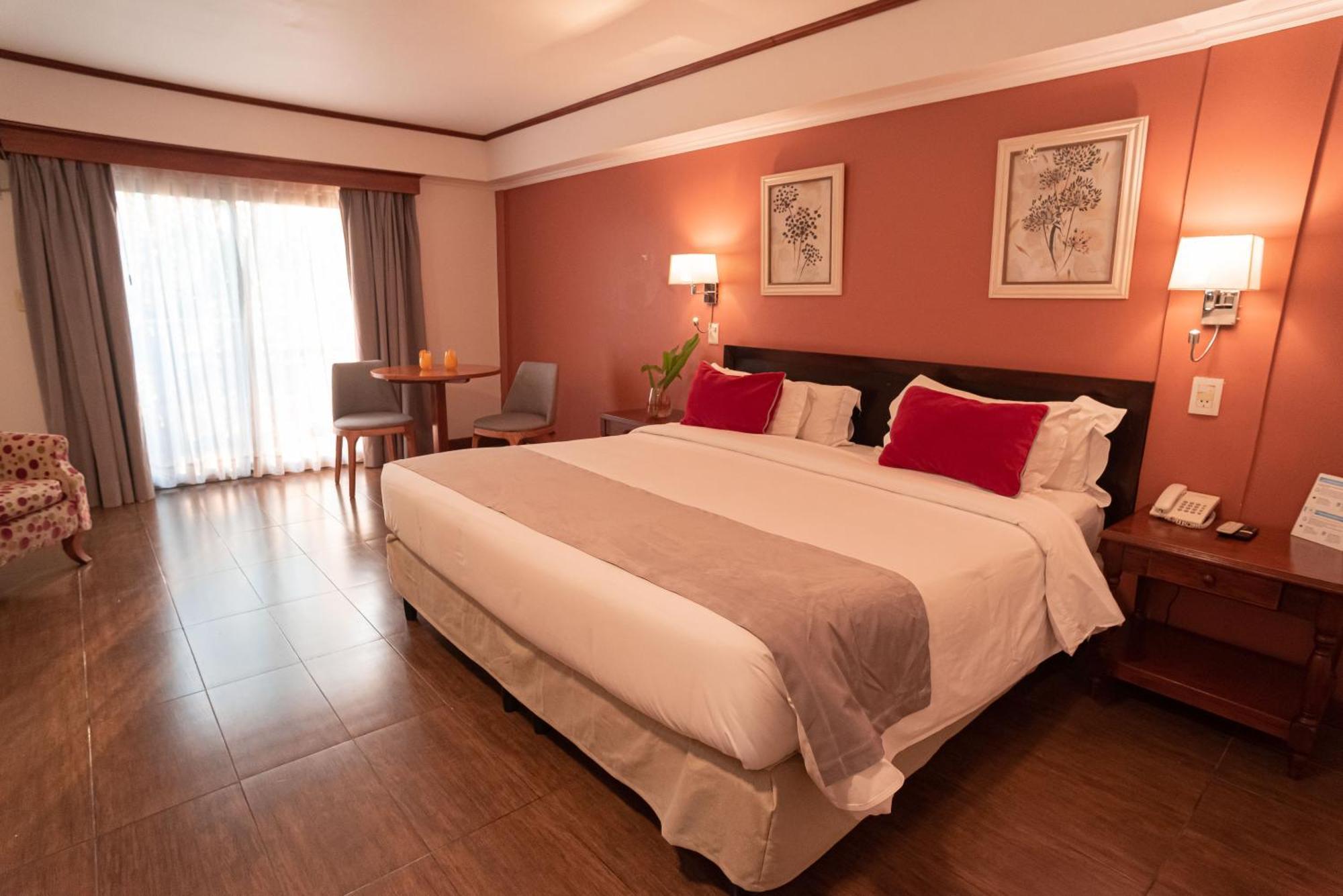 Hotel Saint George Πουέρτο Ιγκουασού Εξωτερικό φωτογραφία
