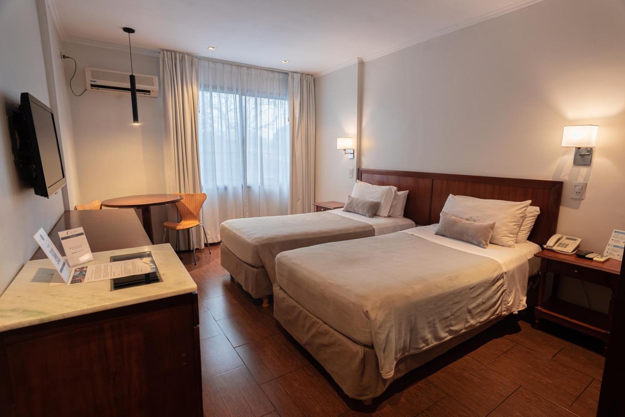 Hotel Saint George Πουέρτο Ιγκουασού Εξωτερικό φωτογραφία