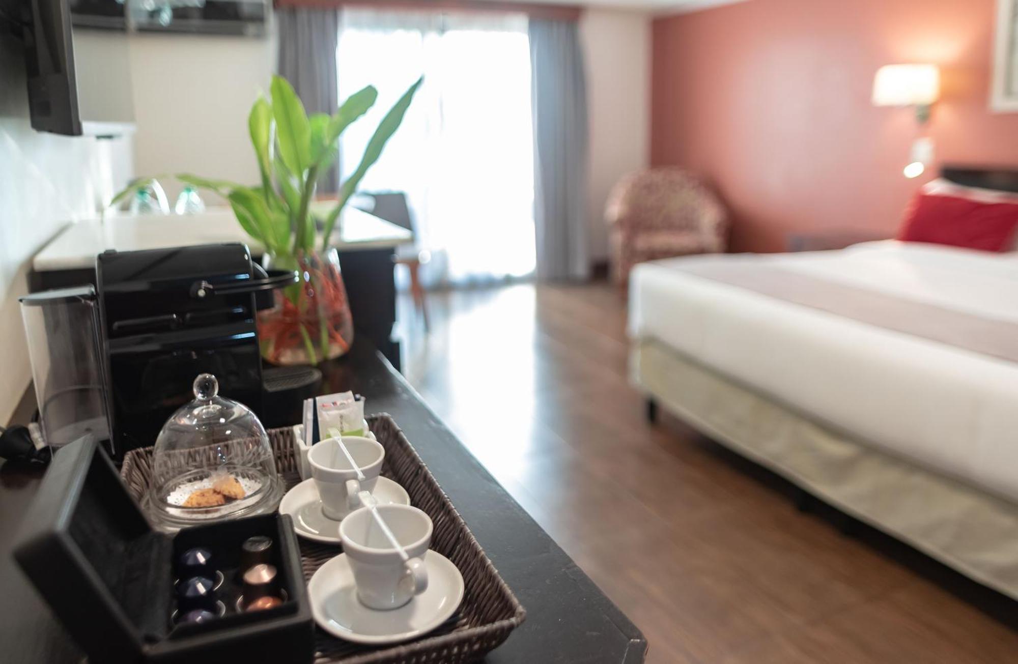 Hotel Saint George Πουέρτο Ιγκουασού Εξωτερικό φωτογραφία