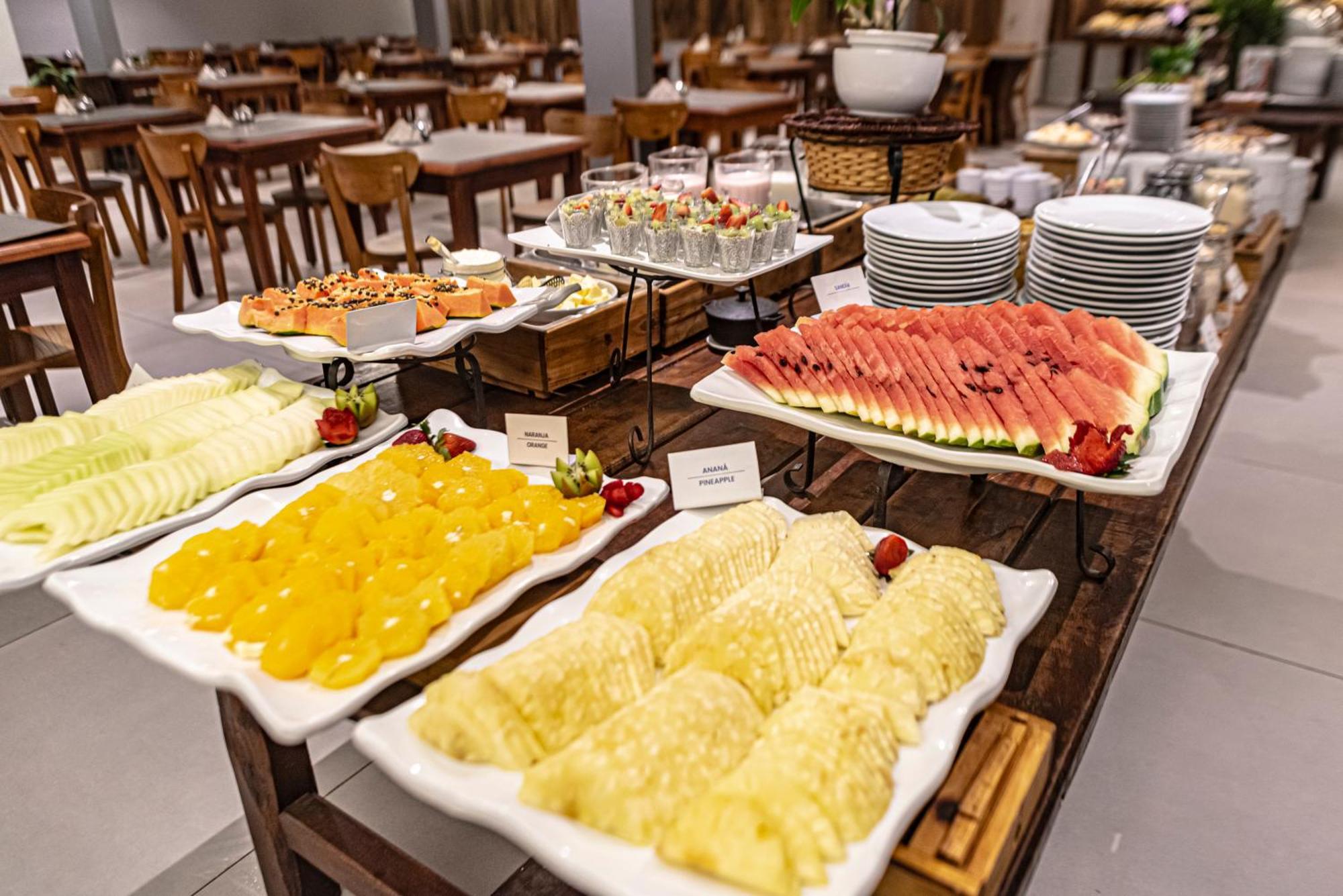 Hotel Saint George Πουέρτο Ιγκουασού Εξωτερικό φωτογραφία